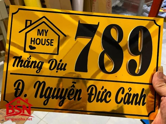 Bảng số nhà alu vàng gương uy tín thi công nhanh phù hợp nhiều công trình