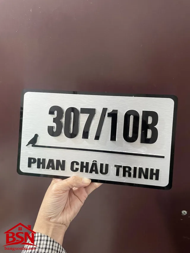 Bảng số nhà alu cao cấp chữ nổi đen hiện đại