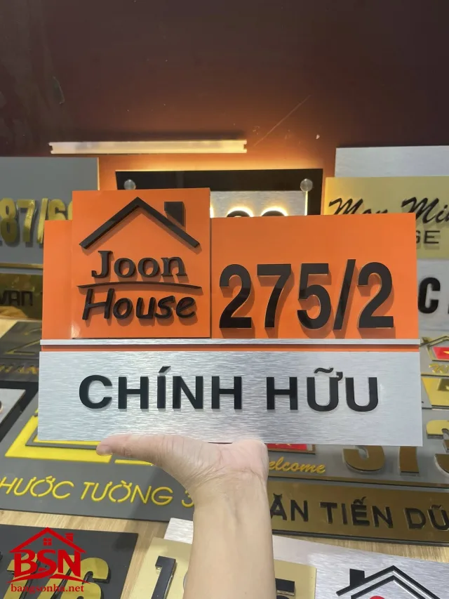 Bảng số nhà alu nền cam chữ nổi đen Joon House