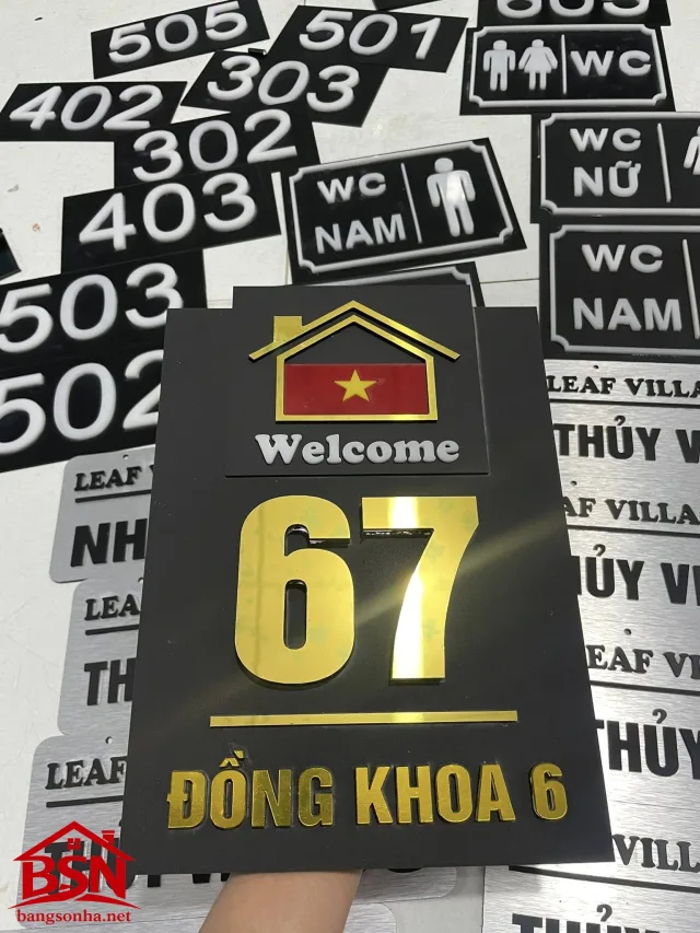 Bảng số nhà alu đen phong cách biệt thự