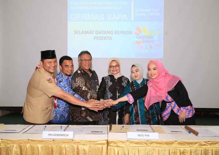 Penandatanganan kerjasama antara Kwarnas Gerakan Pramuka dan BPOM untuk menyiapkan Kader Keamanan Pangan.
