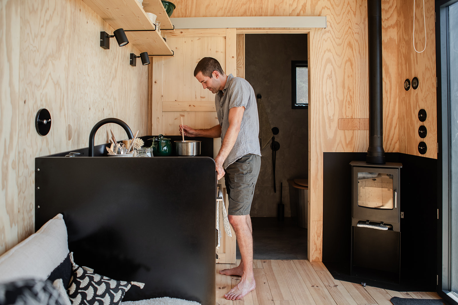 Pépiite Terre de Provence - Tiny House avec Jacuzzi en Provence à Châteaurenard — chambre