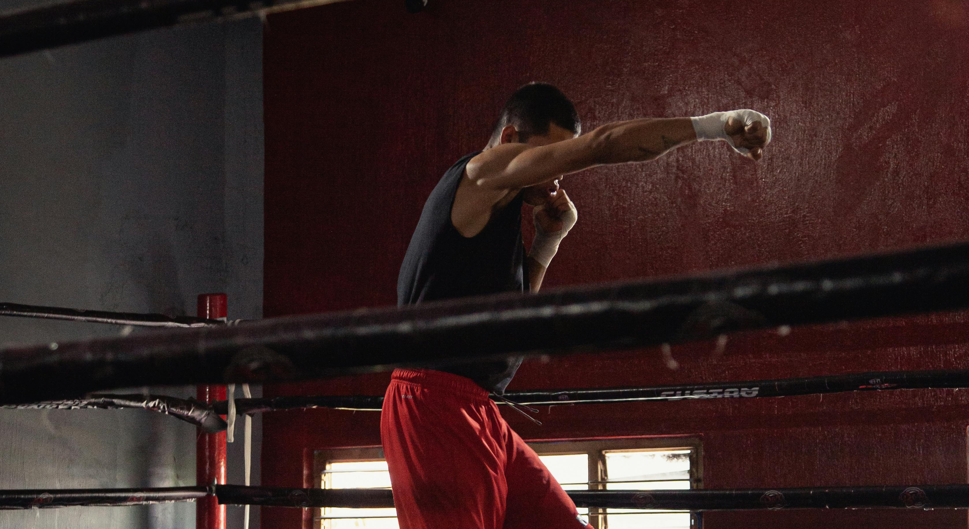 How to Do Shadowboxing?