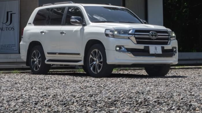 Toyota Prado o Land Cruiser: cuál elegir