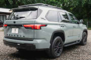 Toyota Sequoia Limited TRD Off-Road 2026 — Lunar Rock - foto 10
