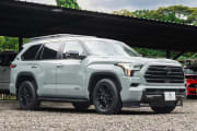 Toyota Sequoia Limited TRD Off-Road 2026 — Lunar Rock - foto 3