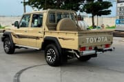 TOYOTA LAND CRUISER 79 SERIE DOUBLE CAB 2025 - foto 4