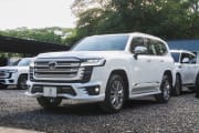 TOYOTA LAND CRUISER 300 VXR 2026 - ESPECIFICACIÓN ÁRABE - foto 1