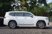 TOYOTA LAND CRUISER 300 VXR 2026 - ESPECIFICACIÓN ÁRABE - foto 4