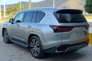 LEXUS LX 700h 2026 -0km - foto 4