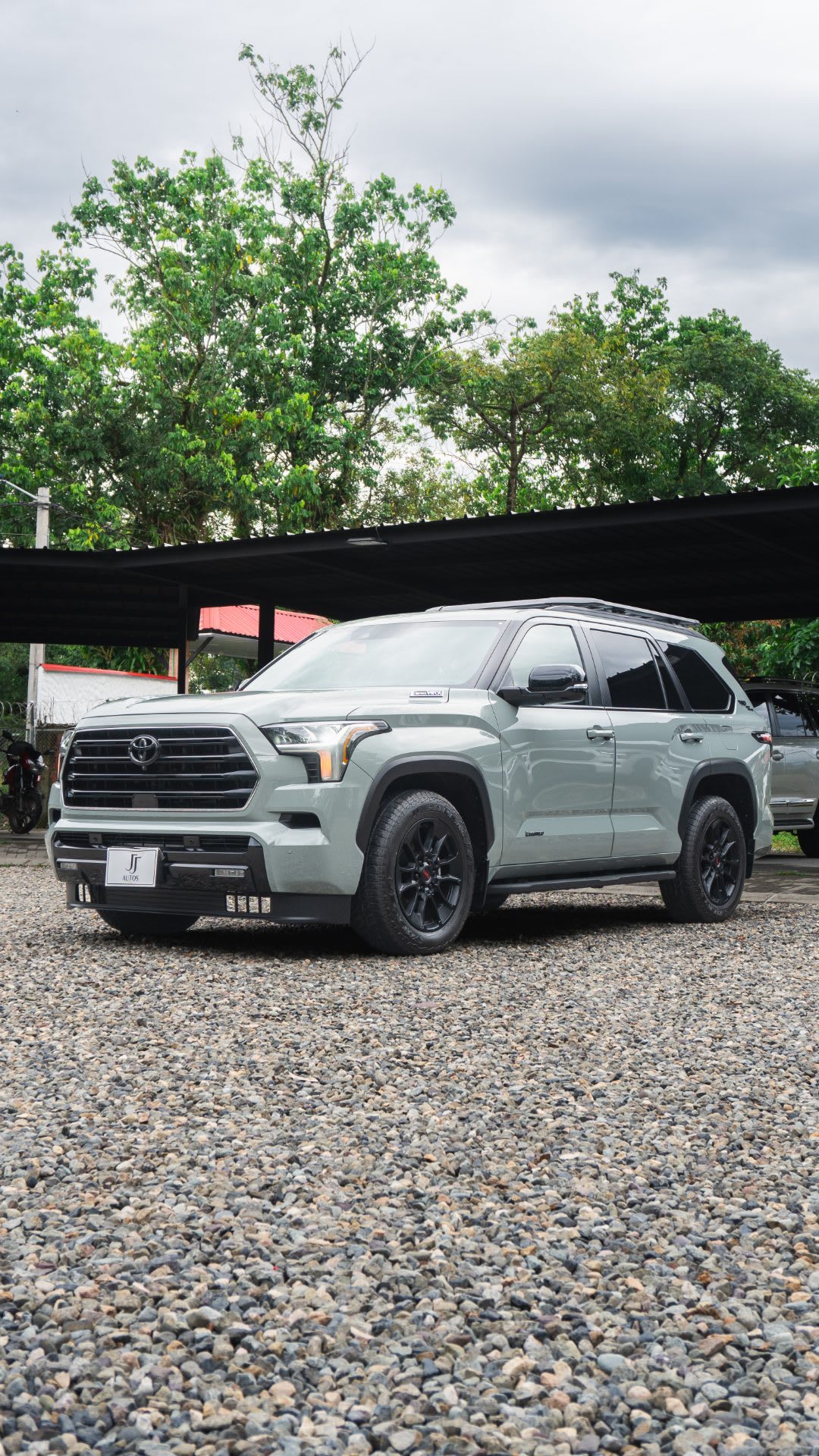 Toyota Sequoia Limited TRD Off-Road 2026 — Lunar Rock en Villavicencio - JJ AUTOS