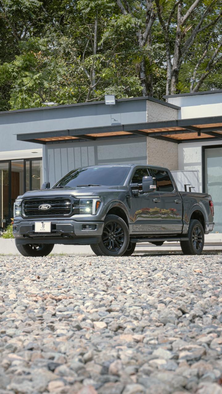 FORD F-150 LARIAT V6 3.5 HÍBRIDA 2025 en Villavicencio - JJ AUTOS