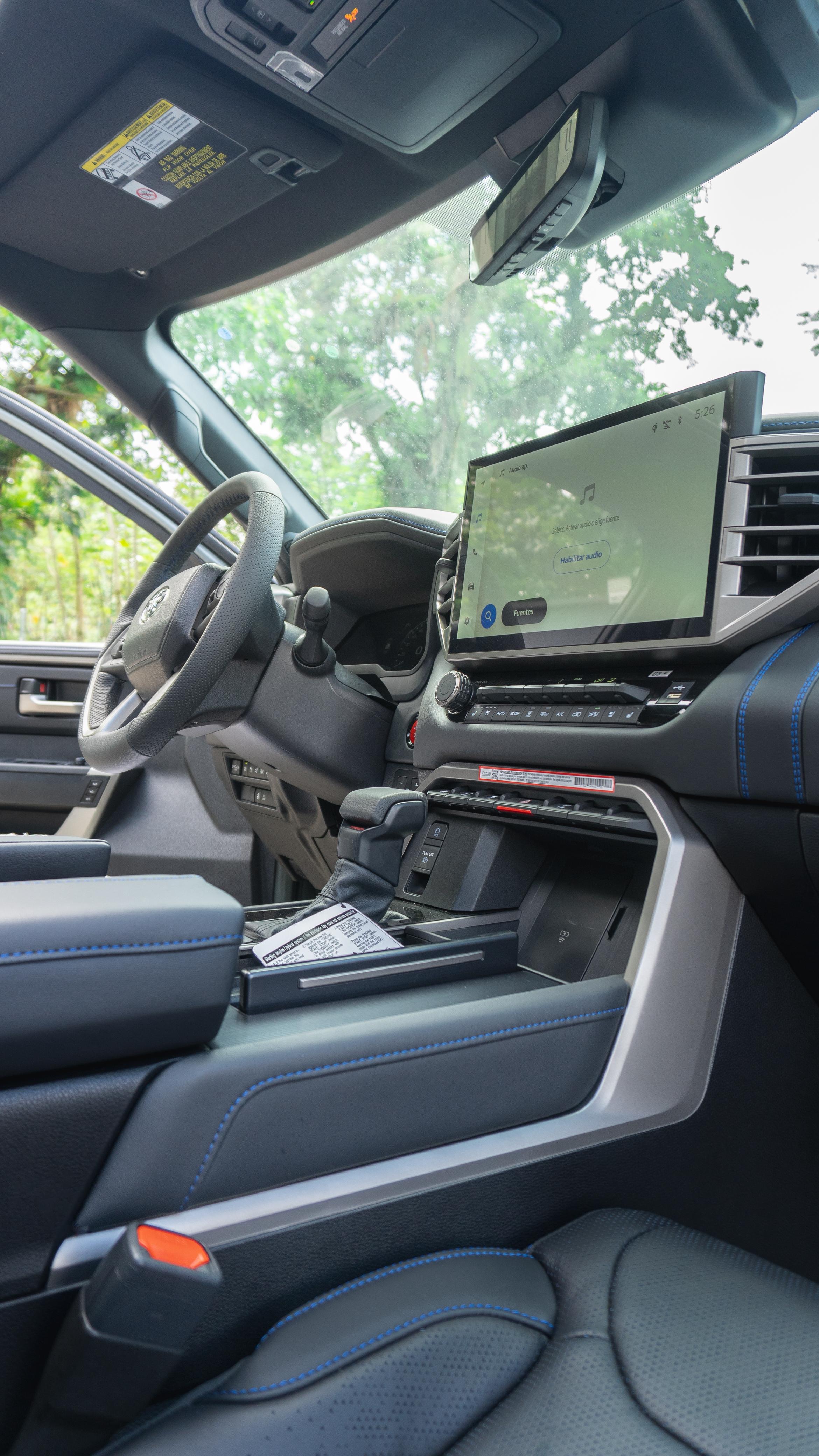 TOYOTA SEQUOIA  PLATINUM TRD 2026 - foto 17