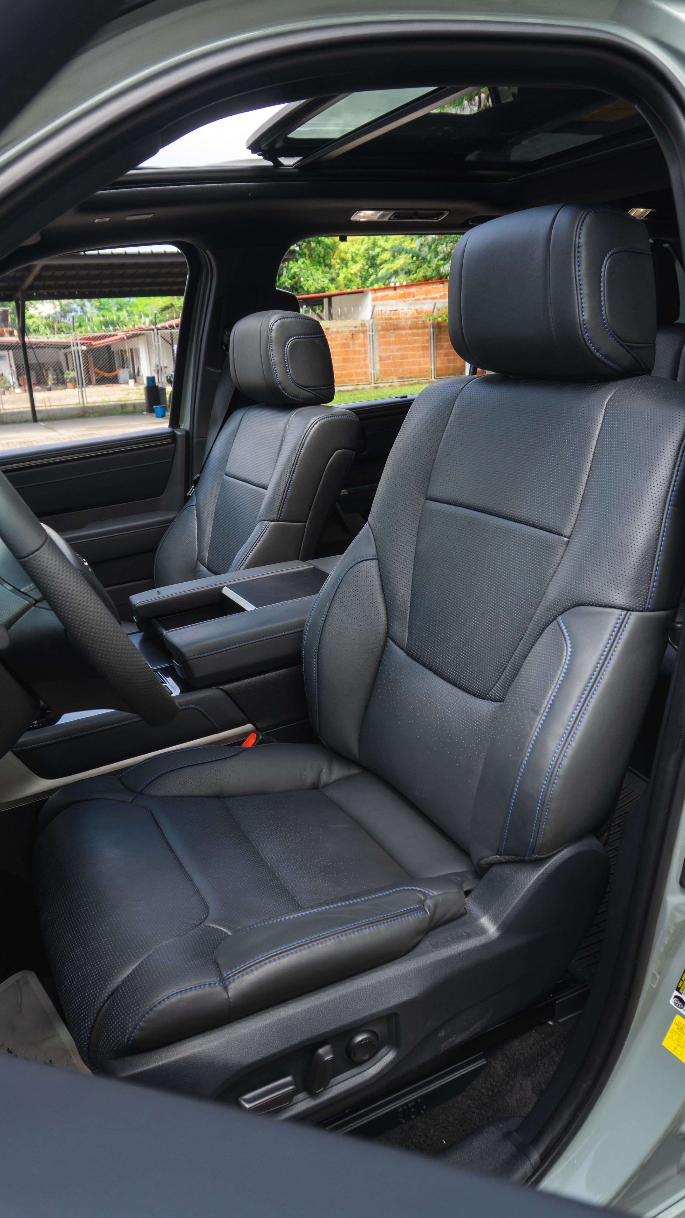 TOYOTA SEQUOIA  PLATINUM TRD 2026 - foto 16