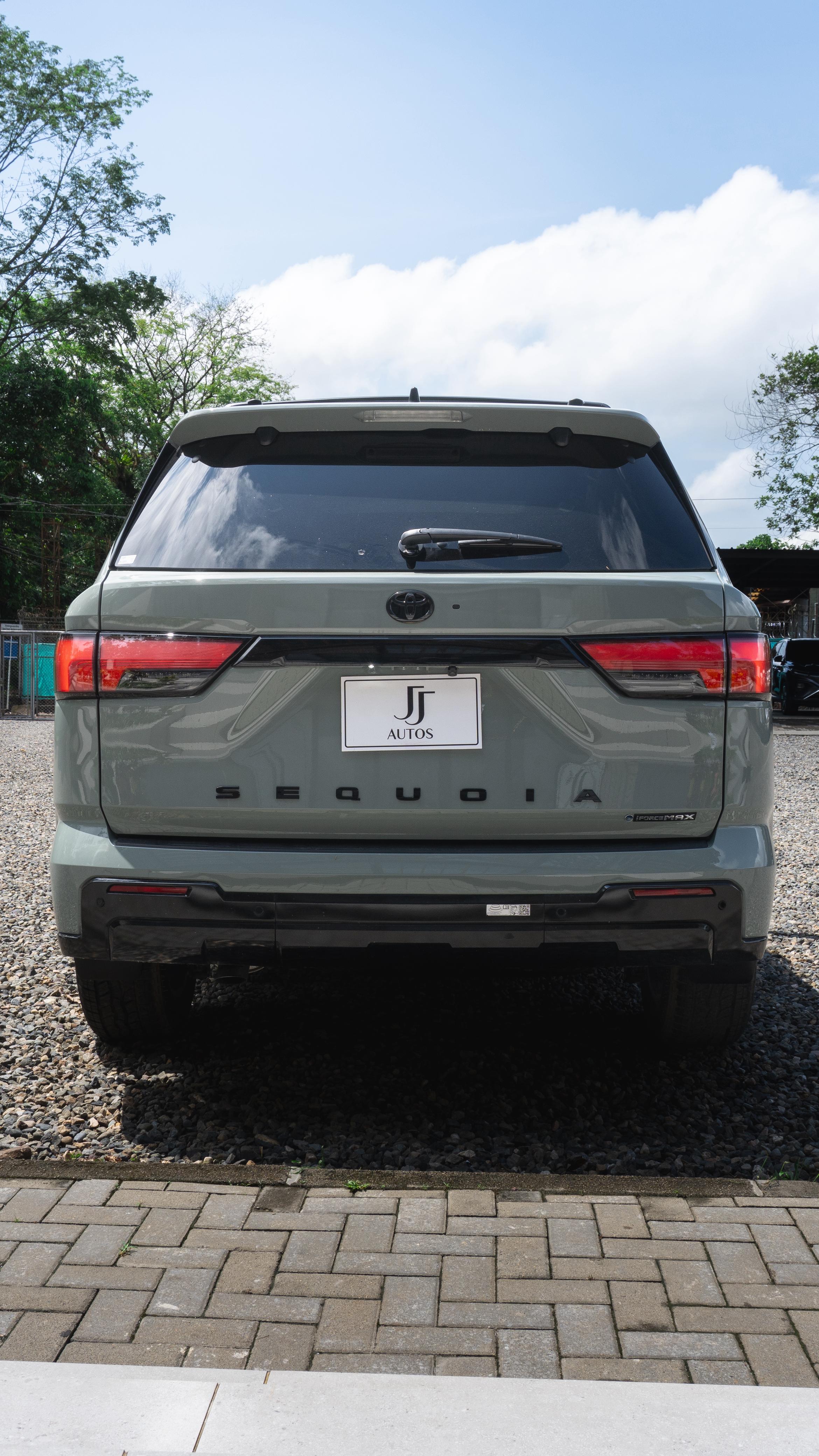 TOYOTA SEQUOIA  PLATINUM TRD 2026 - foto 8