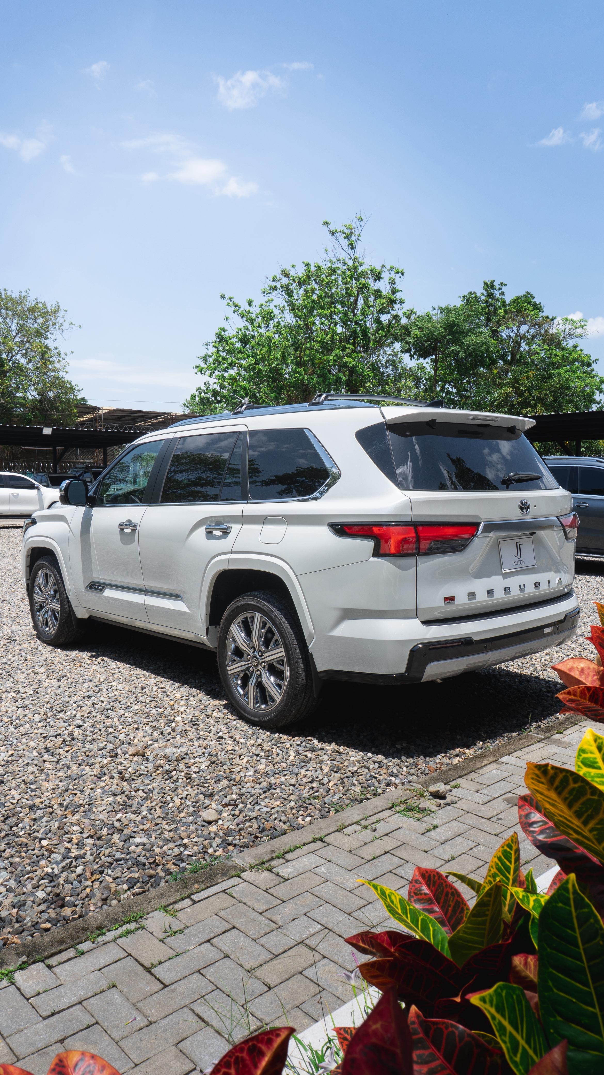 Toyota Sequoia Capstone 2026 0km - foto 15