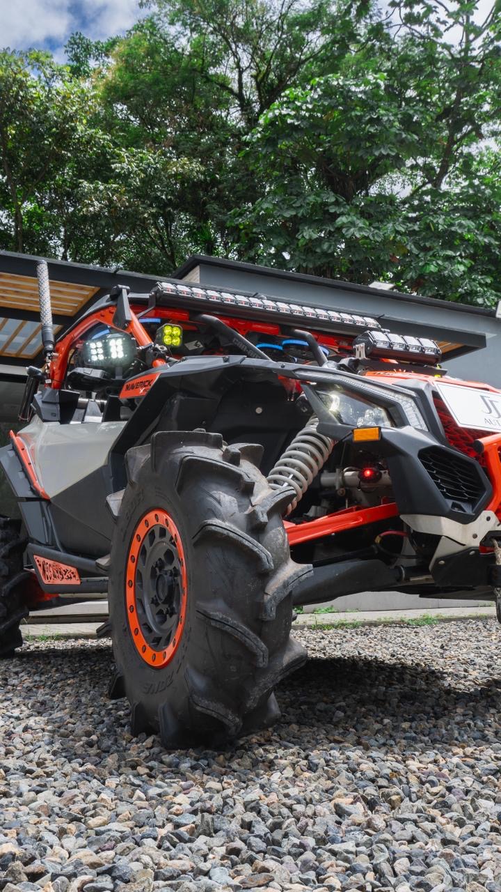 CAN-AM MAVERICK X3 TURBO RR 2022 - foto 17