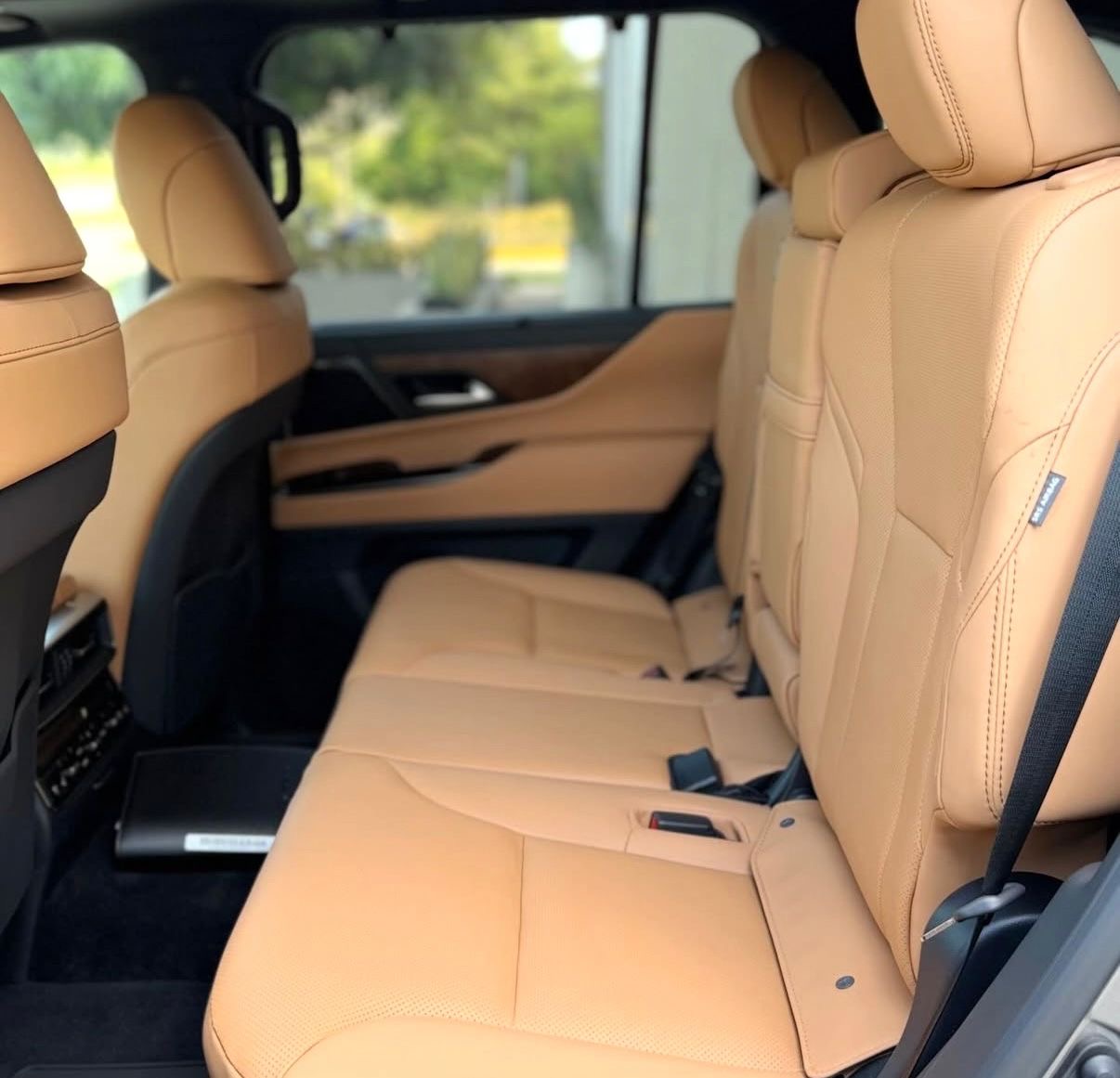 LEXUS LX 700h 2026-0km - foto 7