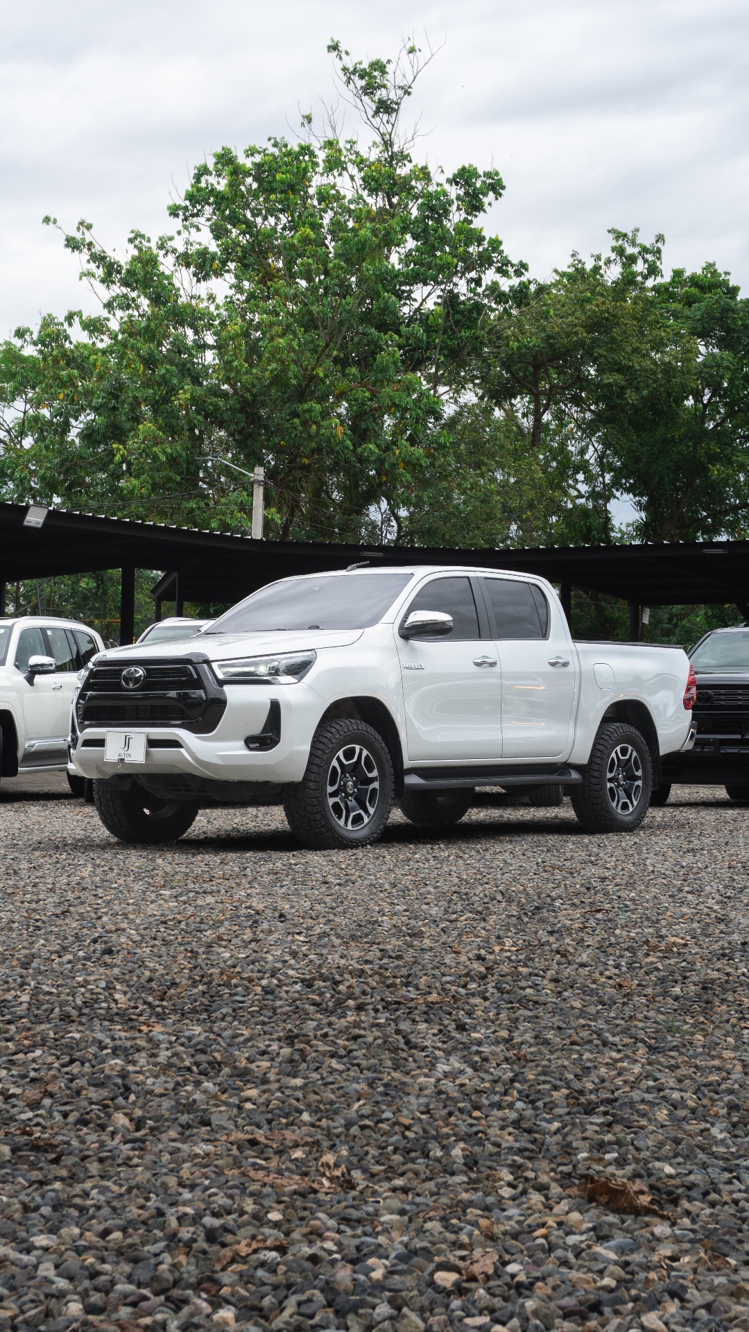 Toyota Hilux SRX 2023