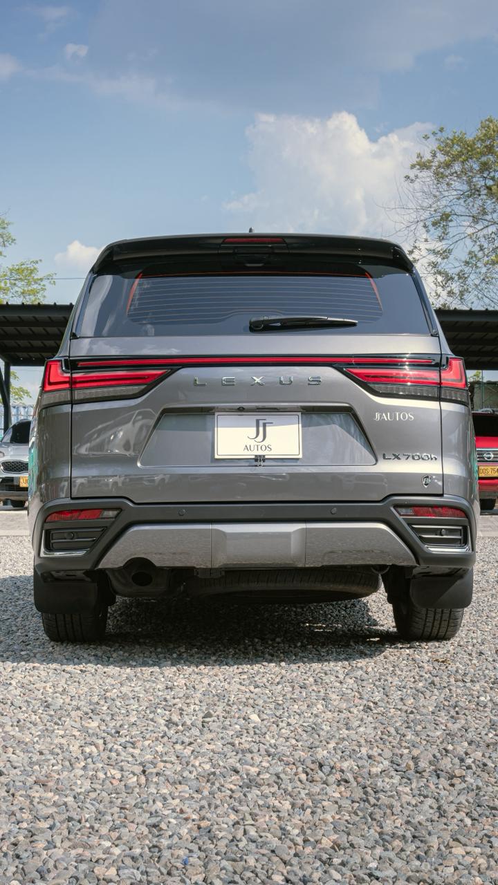 LEXUS LX 700h LUXURY 2026 - foto 4