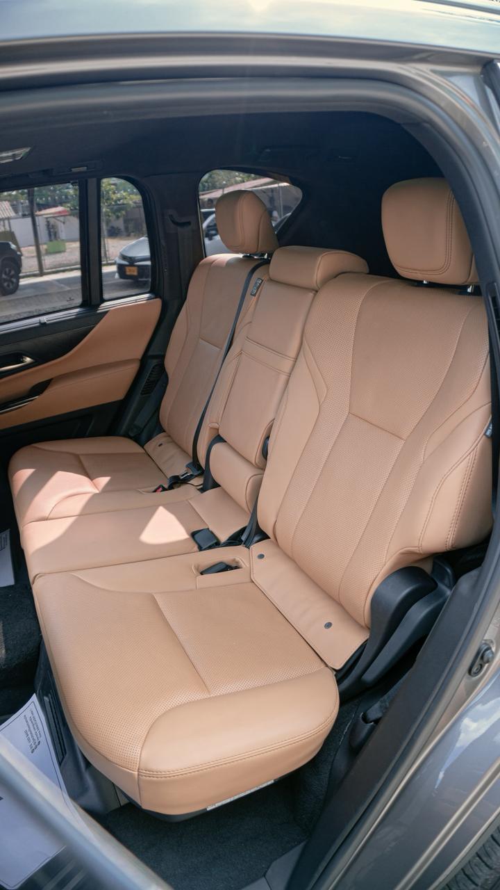 LEXUS LX 700h LUXURY 2026 - foto 6