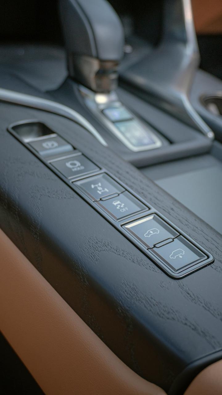 LEXUS LX 700h LUXURY 2026 - foto 15