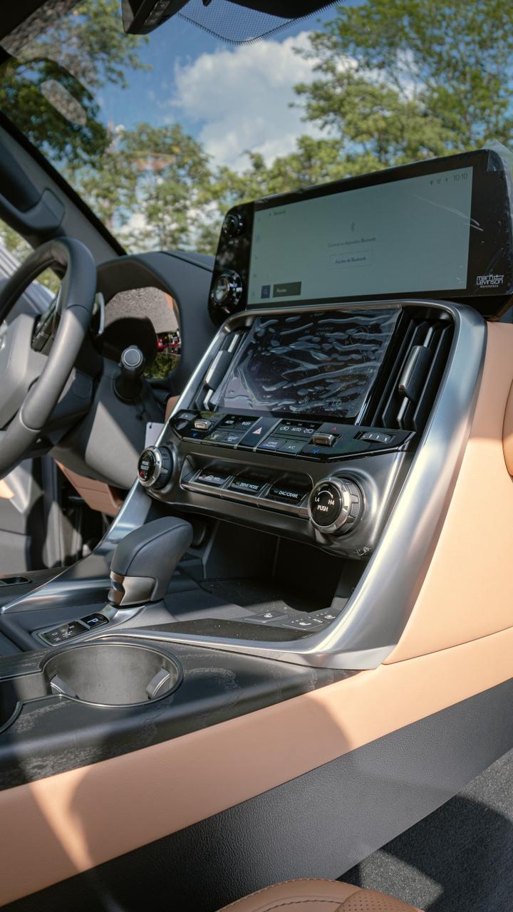 LEXUS LX 700h LUXURY 2026 - foto 18
