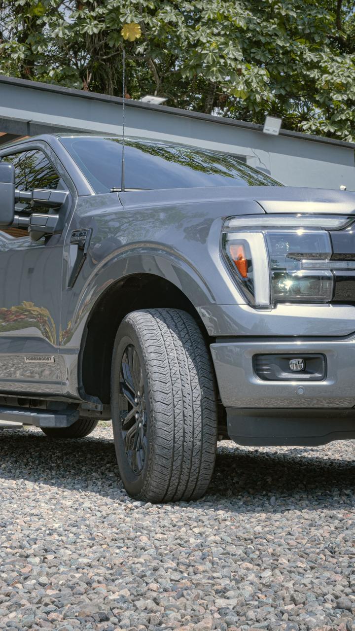 FORD F-150 LARIAT V6 3.5 HÍBRIDA 2025 - foto 10