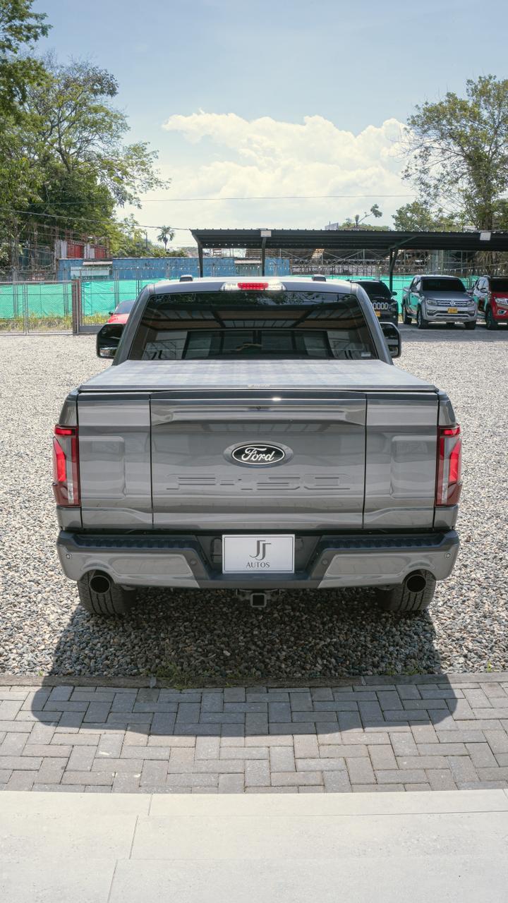 FORD F-150 LARIAT V6 3.5 HÍBRIDA 2025 - foto 12
