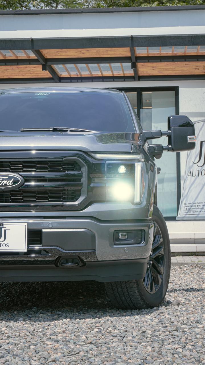 FORD F-150 LARIAT V6 3.5 HÍBRIDA 2025 - foto 16