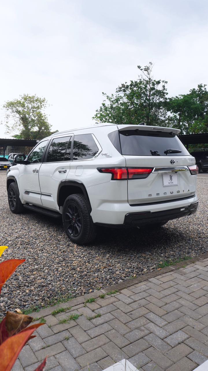 Toyota Sequoia 1794 Edition TRD Off Road – Modelo 2026 - foto 5