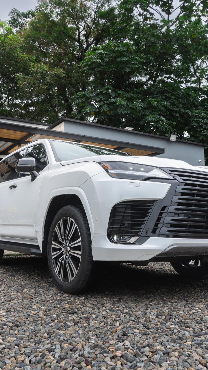Lexus LX 700h 2026 - foto 13