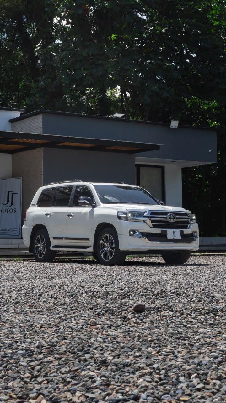 Toyota LC200 Executive Lounge 2021 - foto 2