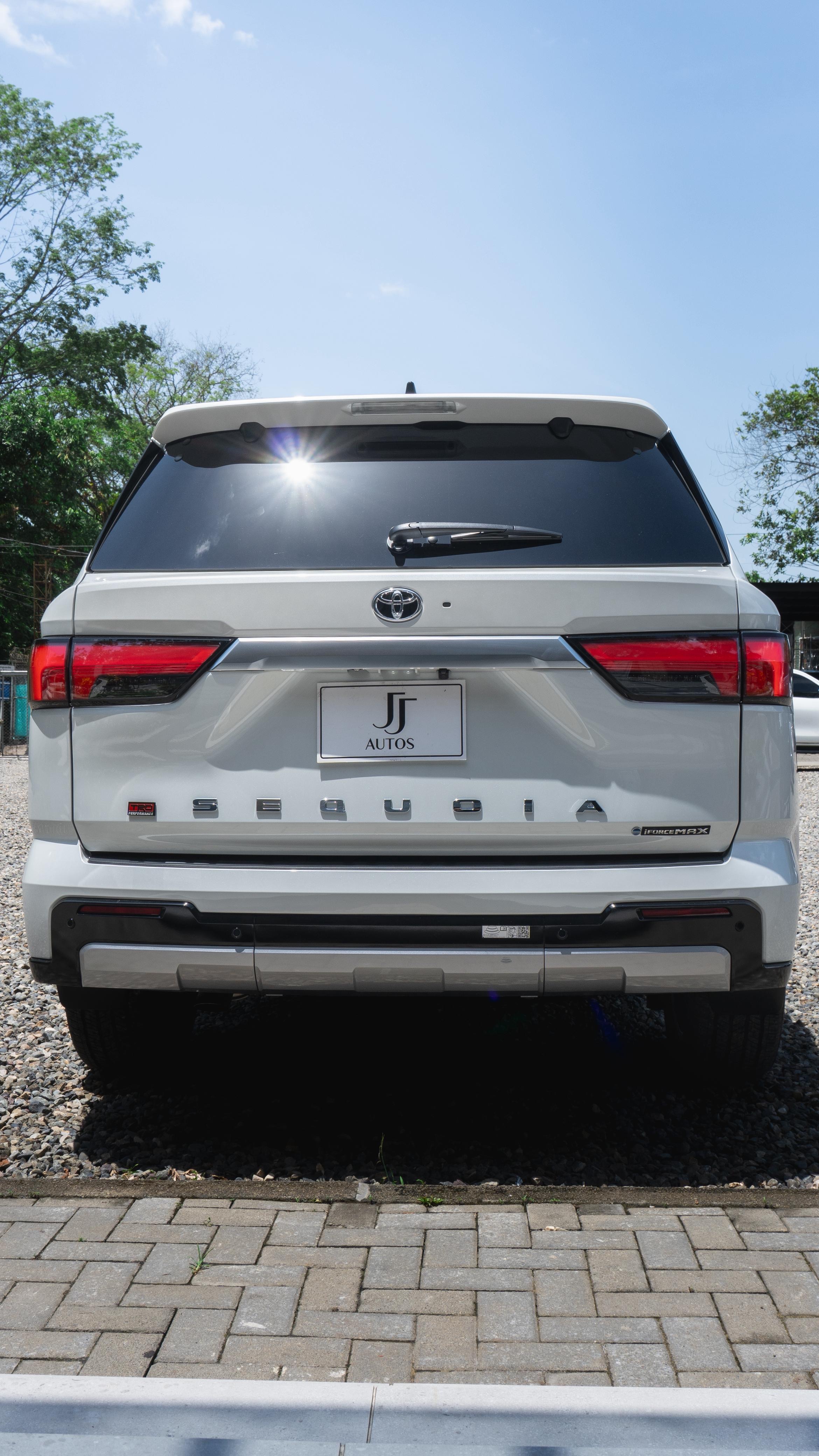 Toyota Sequoia Capstone 2026 0km - foto 13