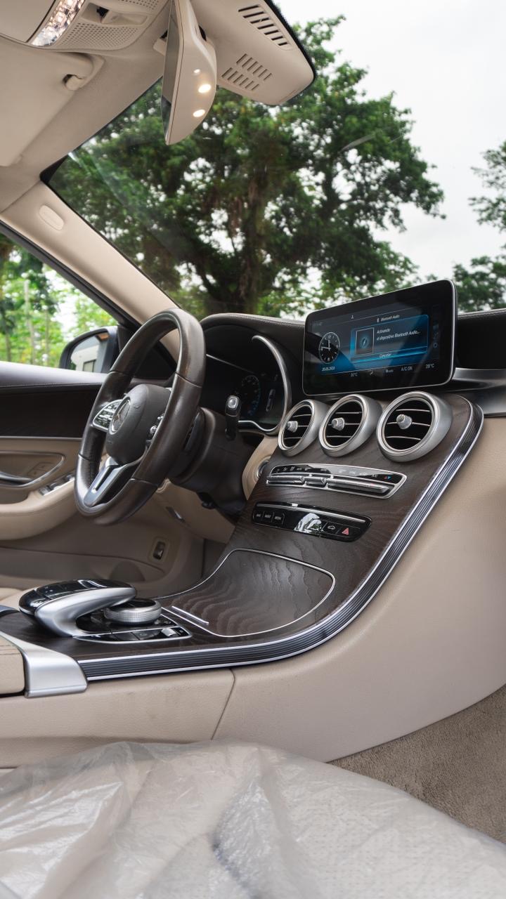MERCEDES BENZ C200 2020 - foto 17