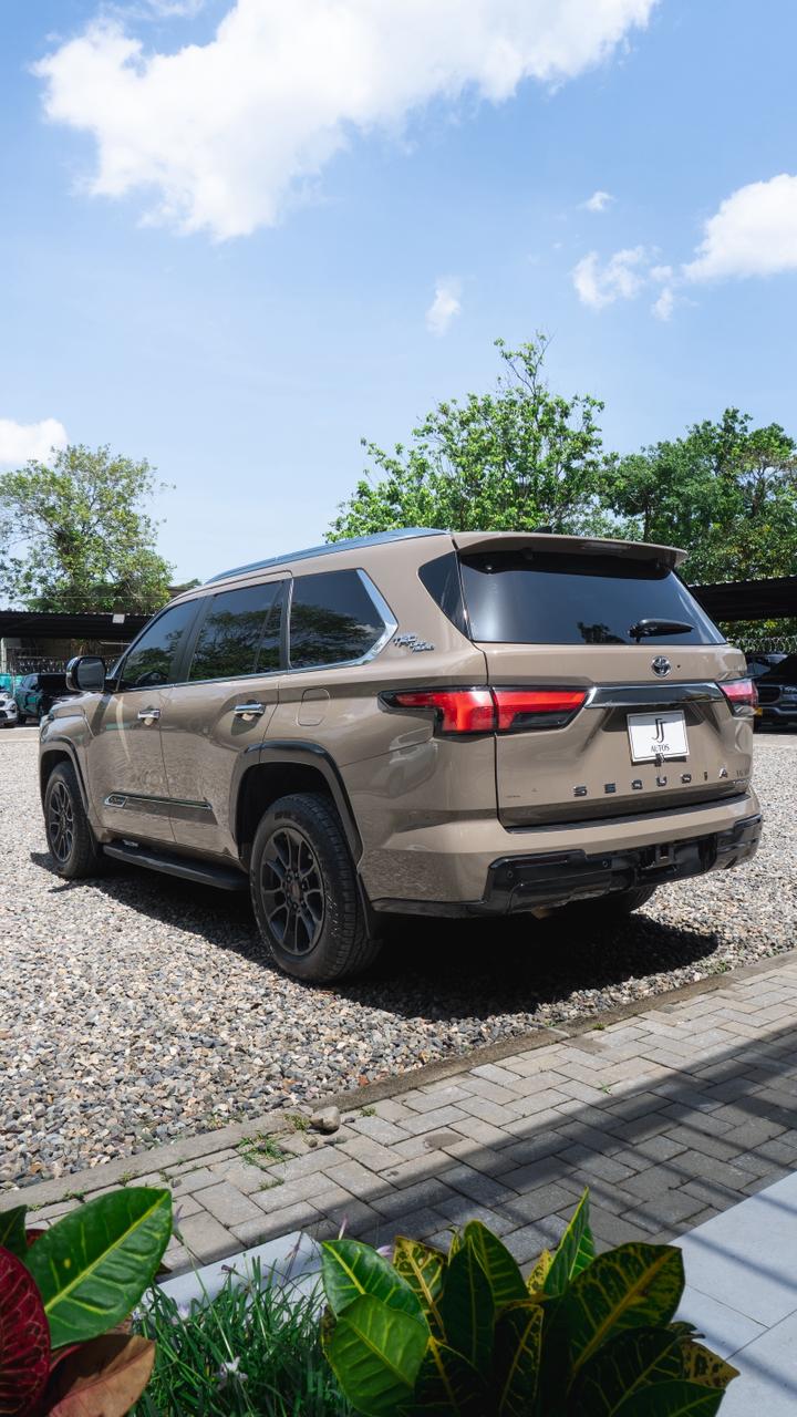 Toyota Sequoia 1794 Edition TRD Off Road 2026 - foto 15