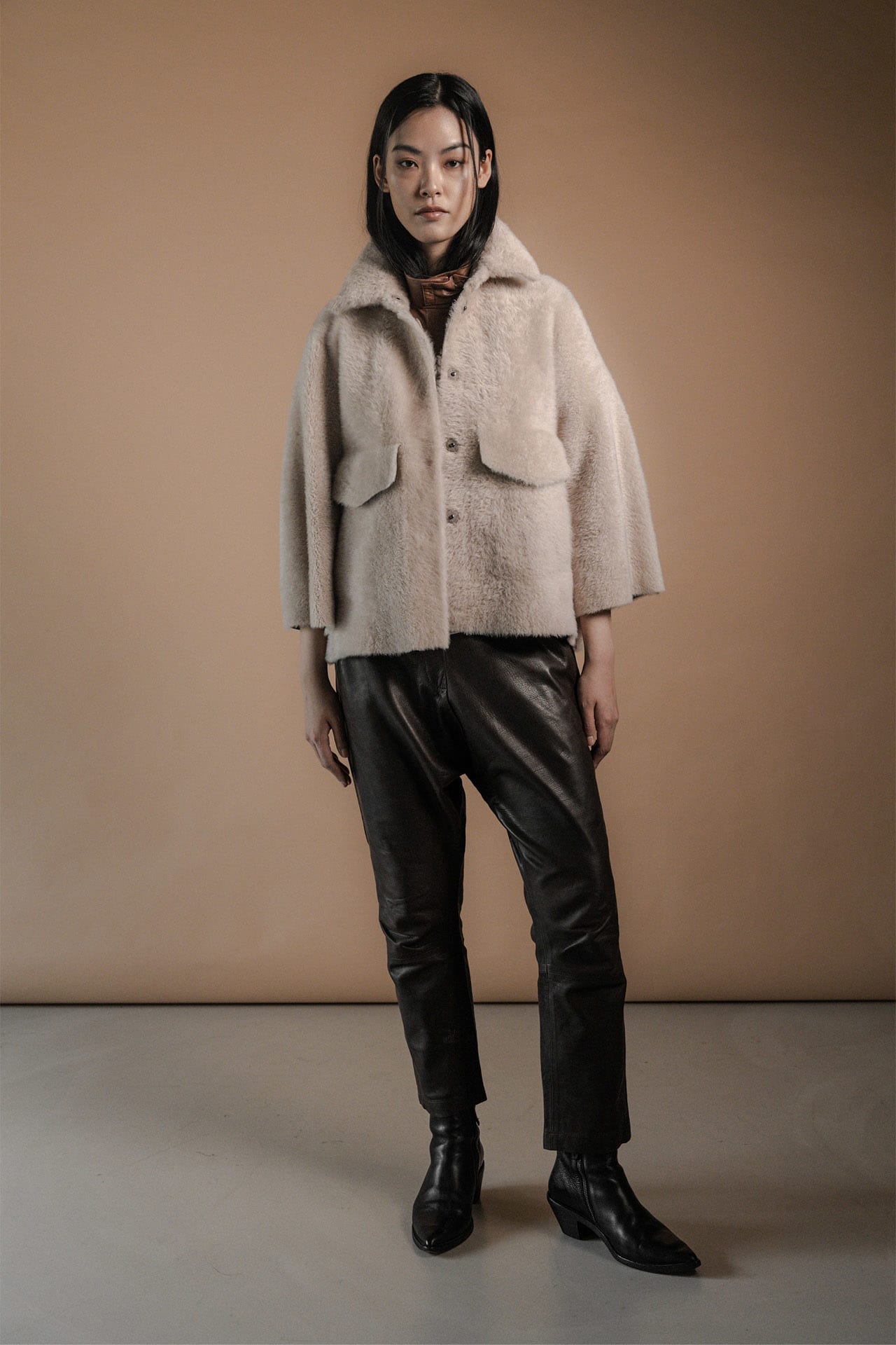 Ayasse Shearling Jacke beige