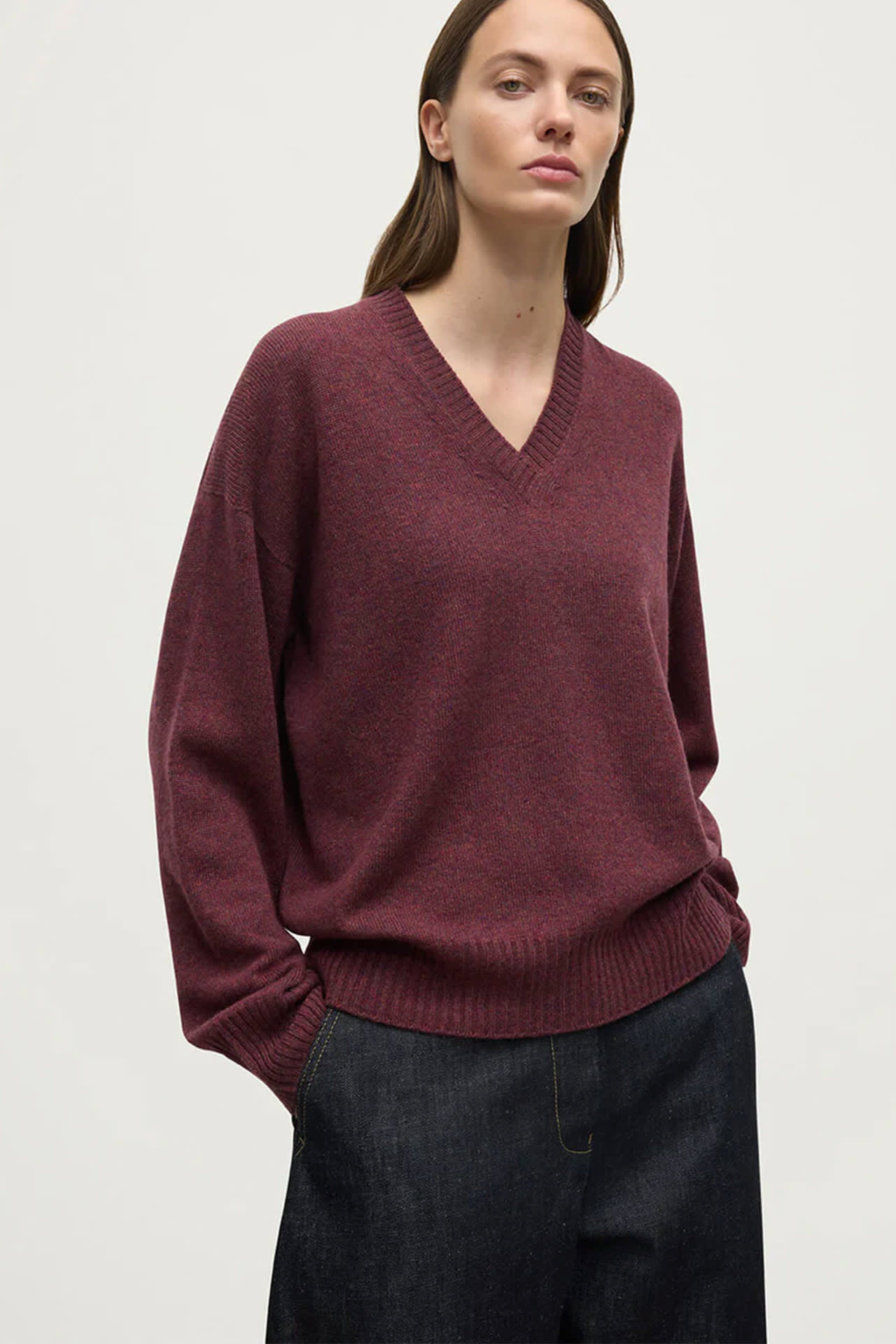 Johnstons of Elgin V-neck sweater , cashmere