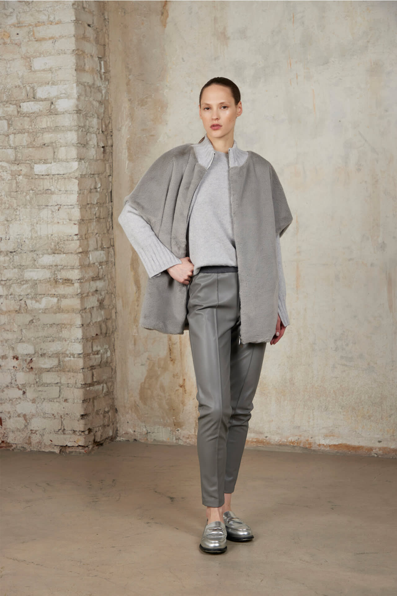 Le Tricot Perugia Cape Weste fake fur
