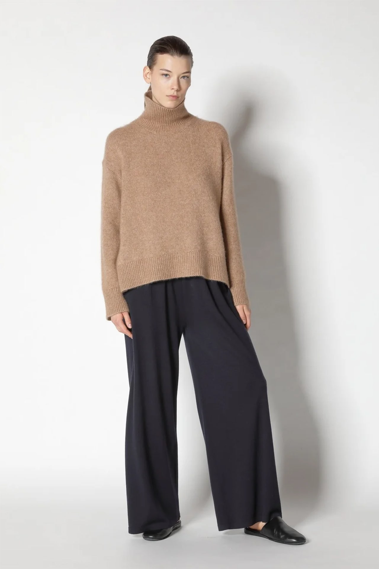 Sminfinity fluffy relaxed turtle jumper, cashmere