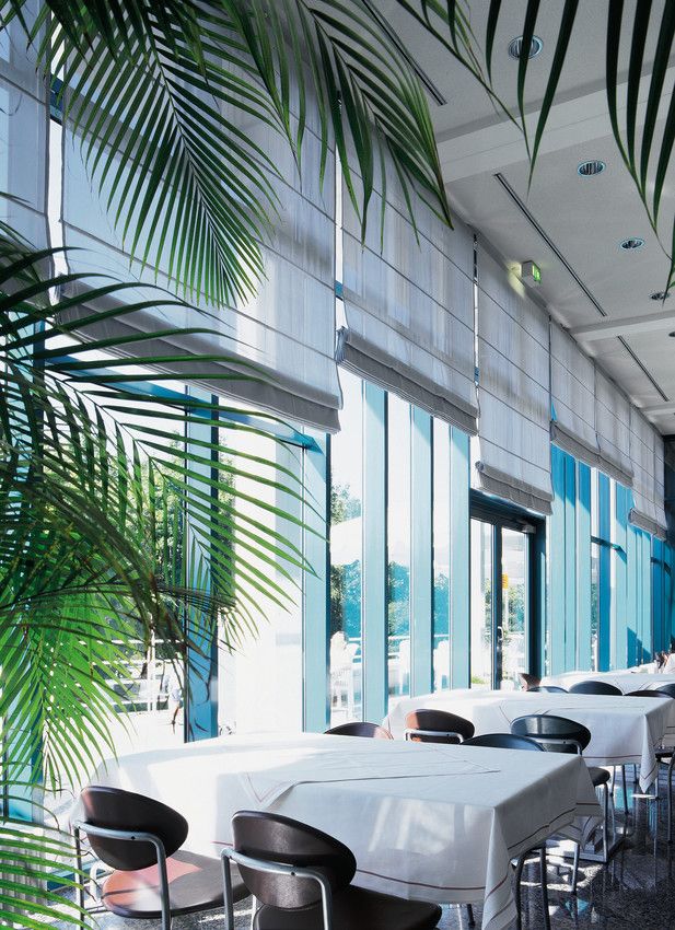 Hotels & Restaurants