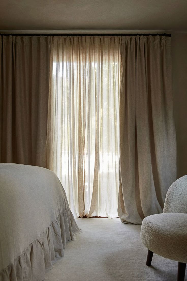 Custom Linen Curtains Dubai