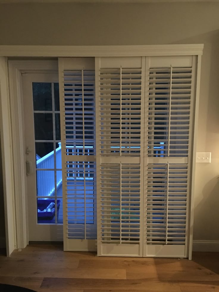 Tracked Shutter in Dubai