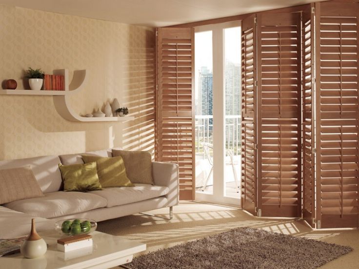 Plantation Tracked Shutter