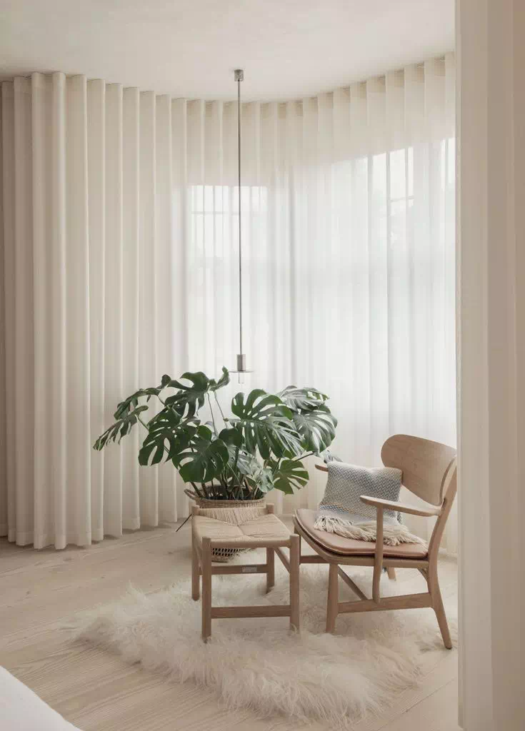 Motorised curtains