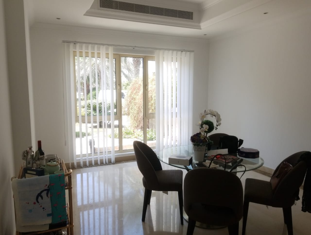 vertical window shades
