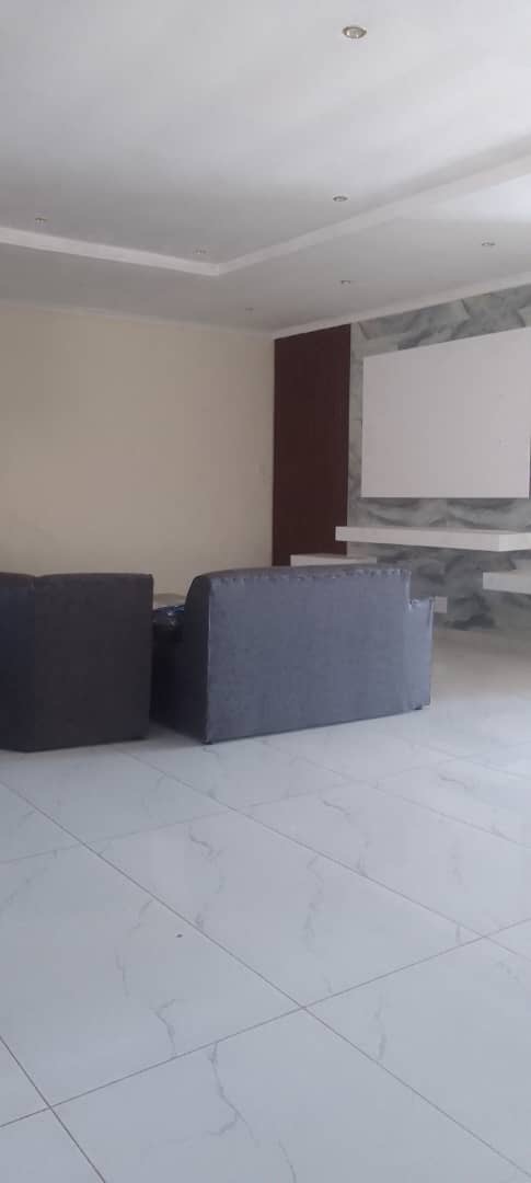 Beautiful 5 bedroom in Mahatshula