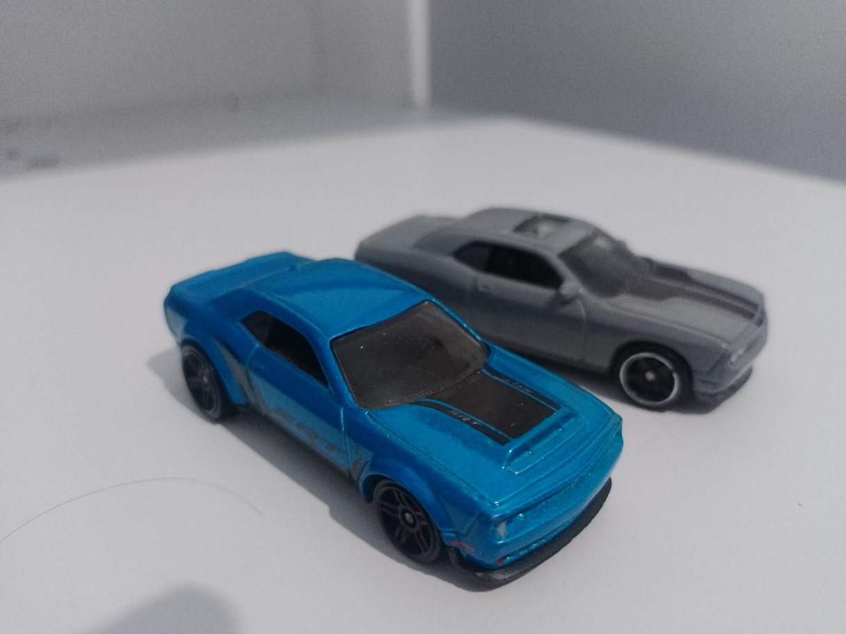 Dodge Challenger lot - 1