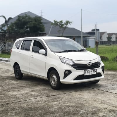 Daihatsu New Sigra D Manual 2024 White - DP 5 Juta - Bandung