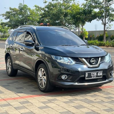 Nissan New X-Trail 2.5 T 32 Matic 2015 - DP 10 Juta - Bandung